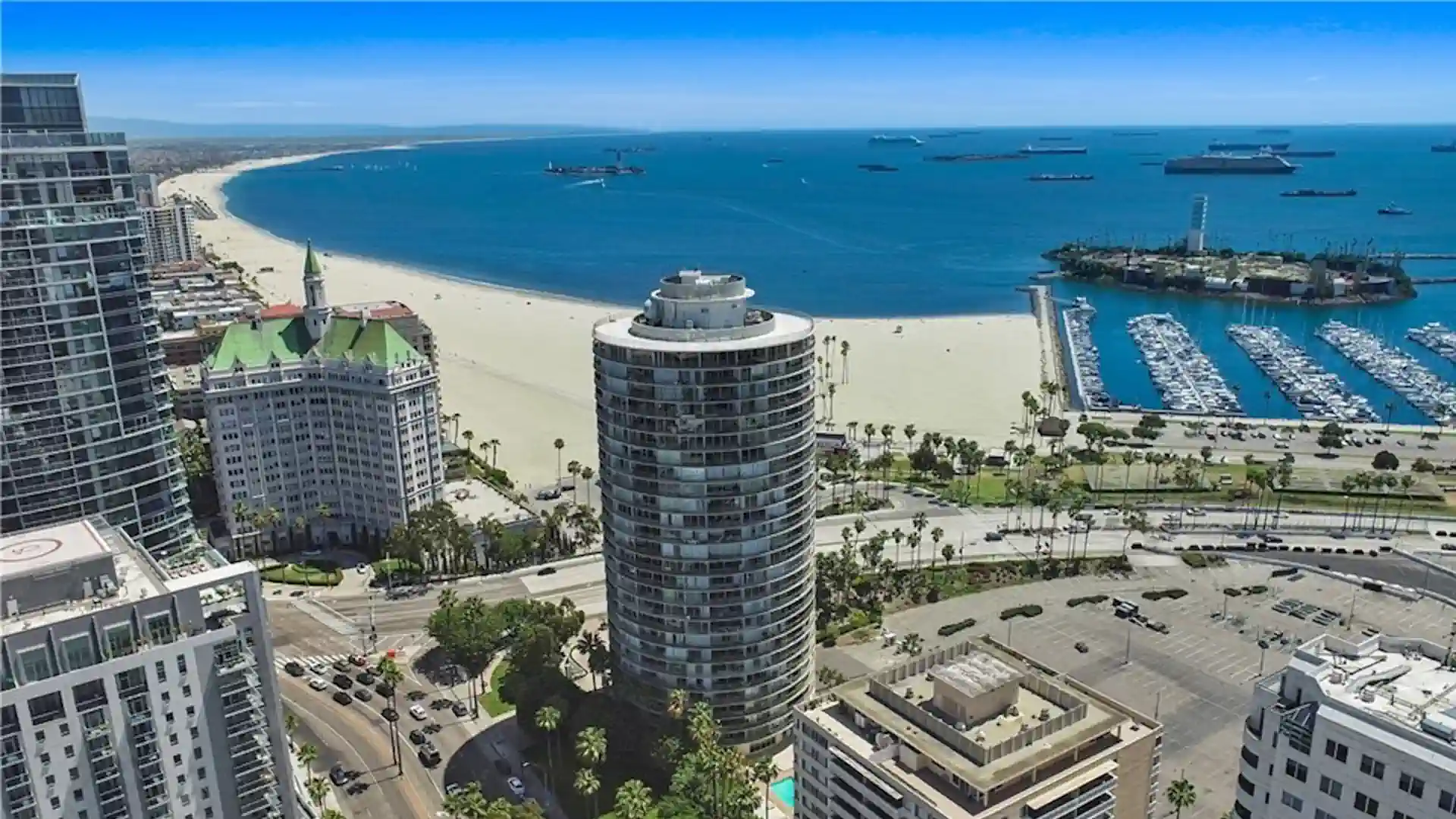 Arial View Villa Riviera & International Tower